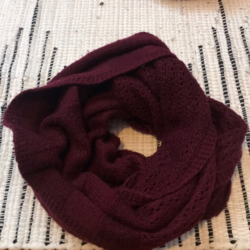 Nine West Infinity Scarf